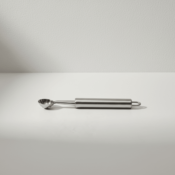 18.5 cm Fruit Scooper with Round Tube Handle – Modern Essential for Effortless Serving | Mint LB